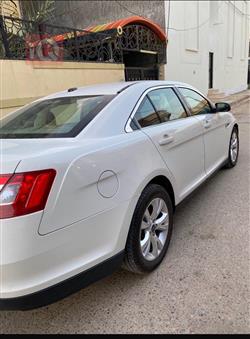 Ford Taurus